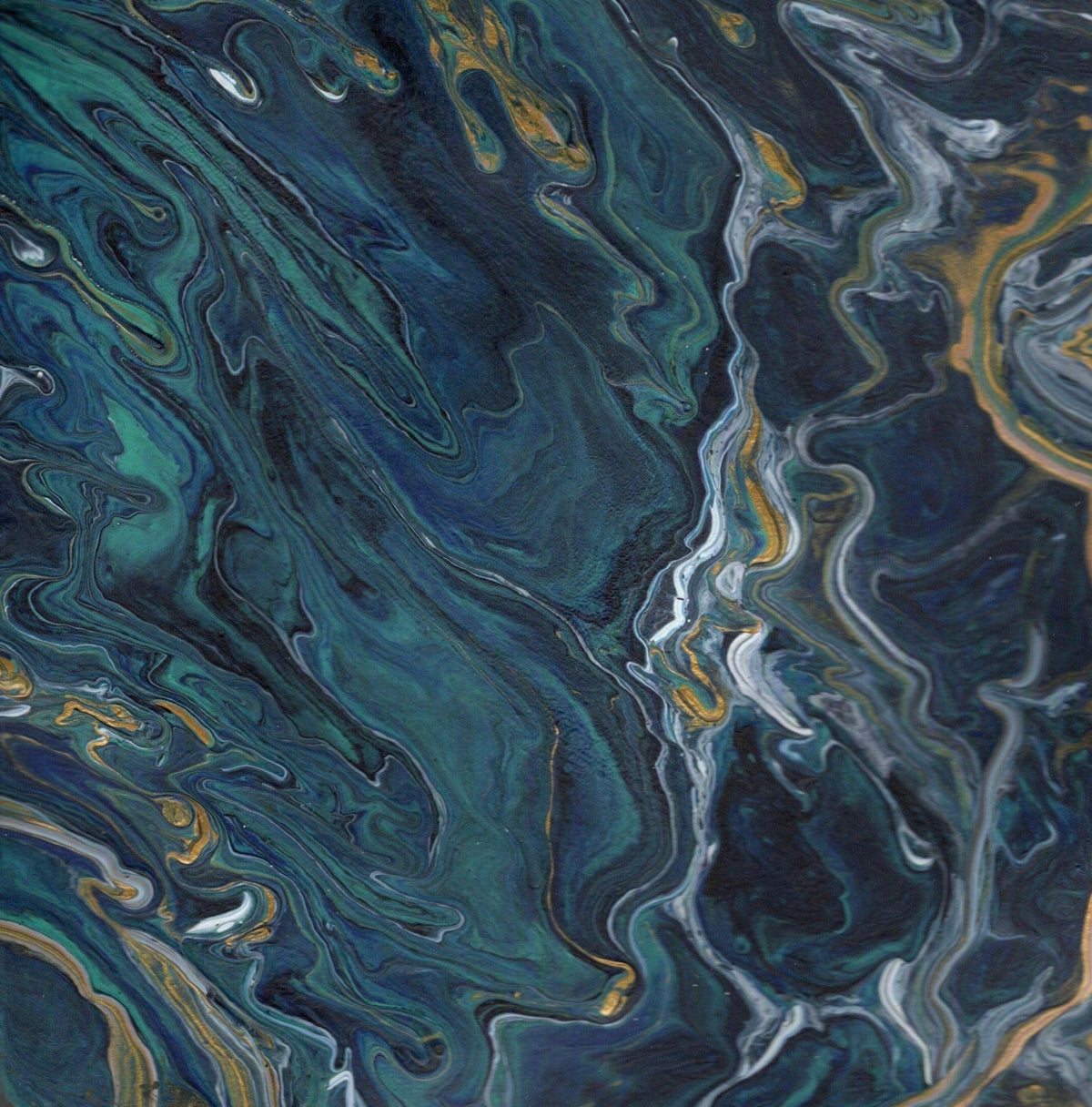 Fluid Camouflage